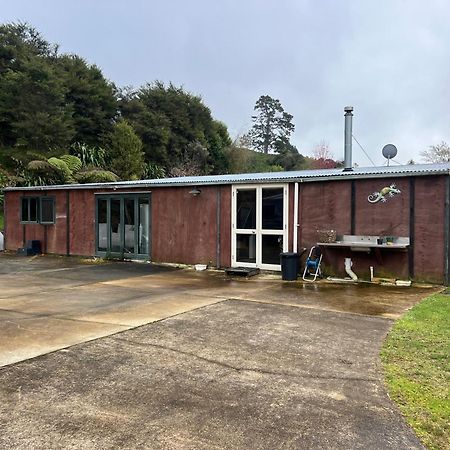 Self Contained Open Shed Space Wainui  Luaran gambar
