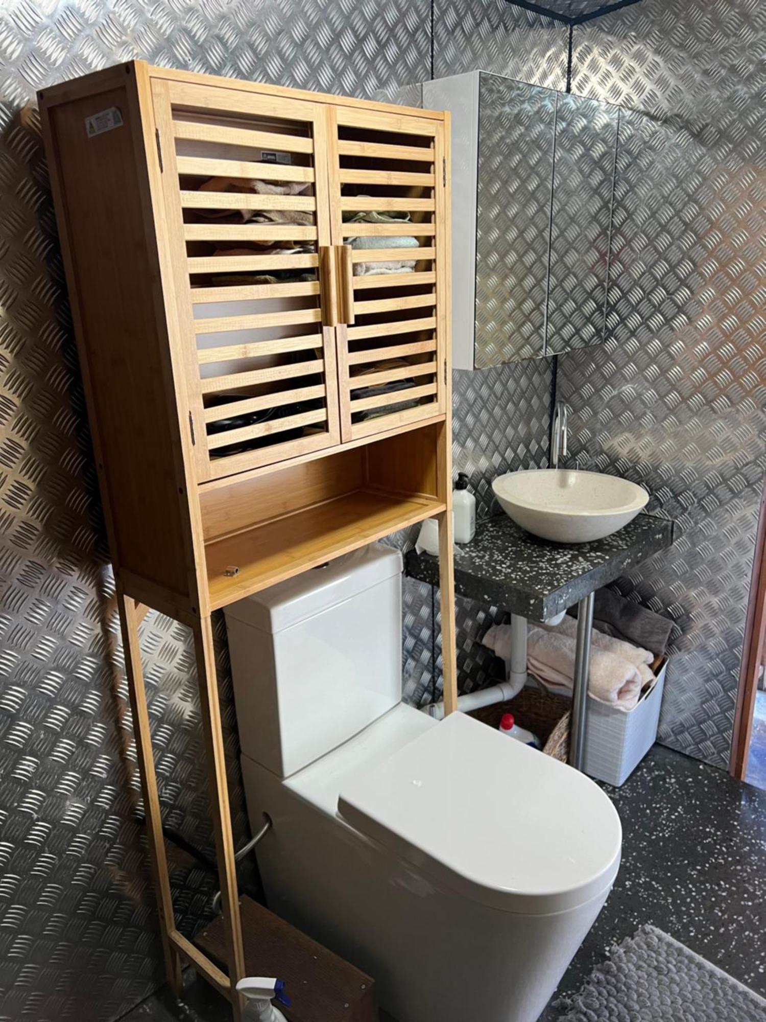 Self Contained Open Shed Space Wainui  Luaran gambar